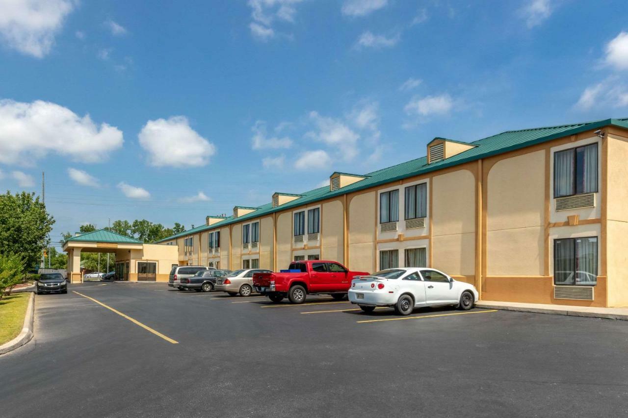 Quality Inn Auburn Campus Area I-85 Ngoại thất bức ảnh